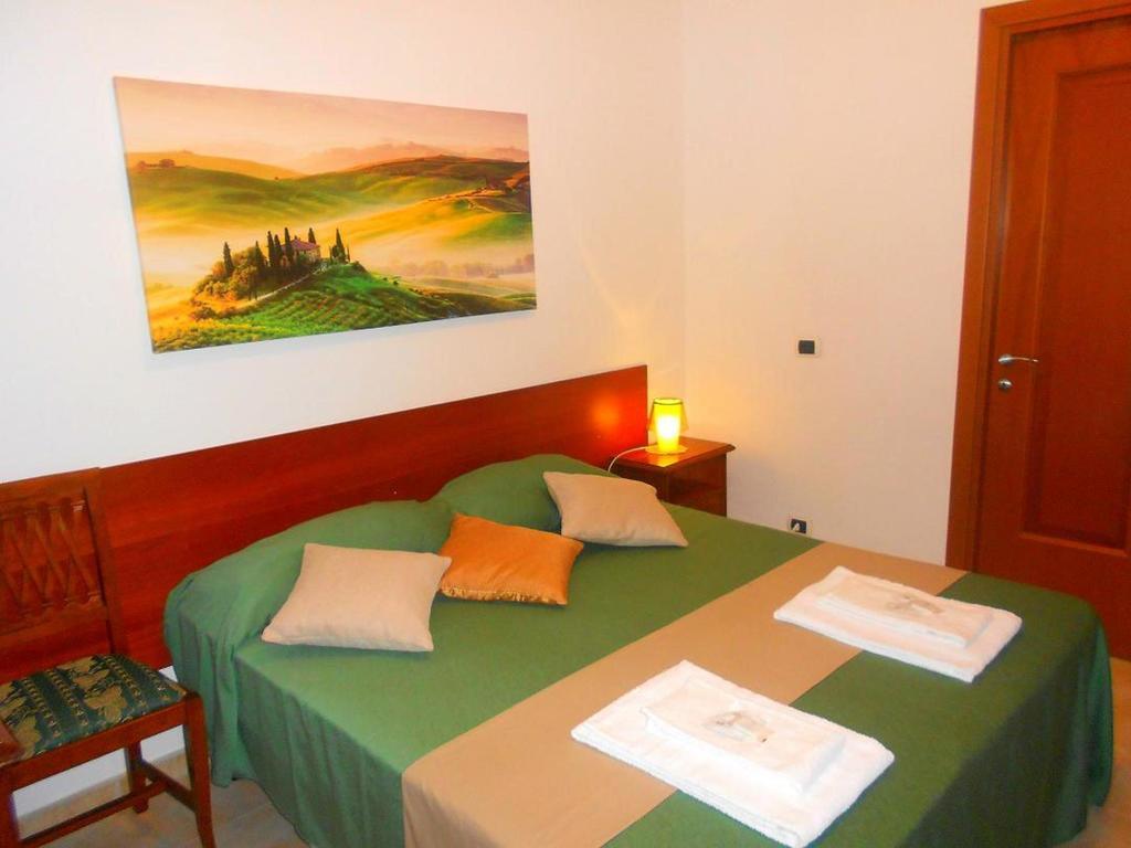 Kambal Inn Rome Room photo