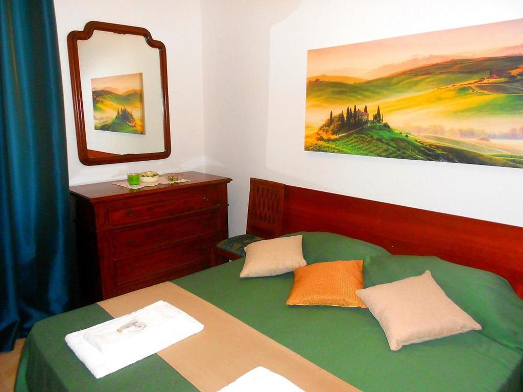 Kambal Inn Rome Room photo